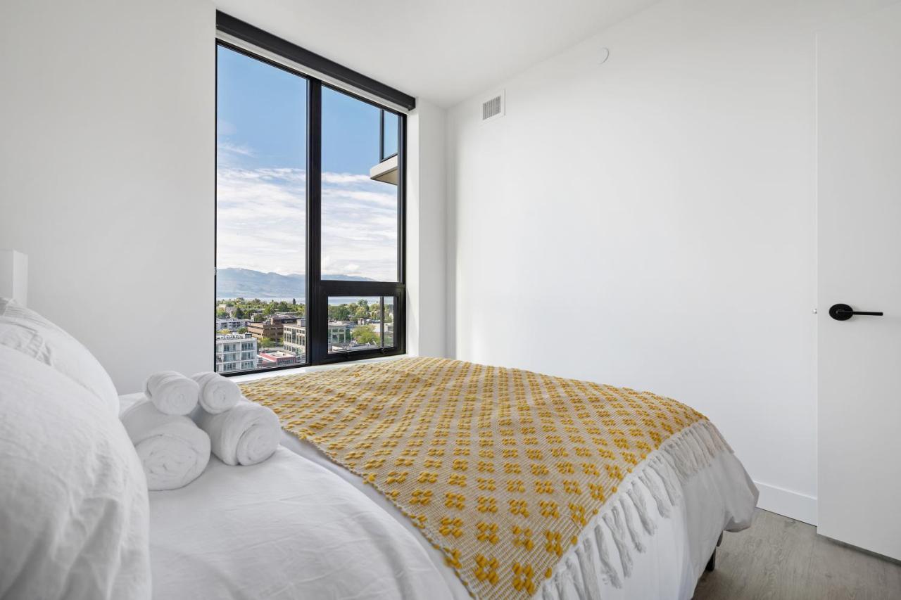 Brand New Luxury Downtown Near The Beach #13 Kelowna Dış mekan fotoğraf