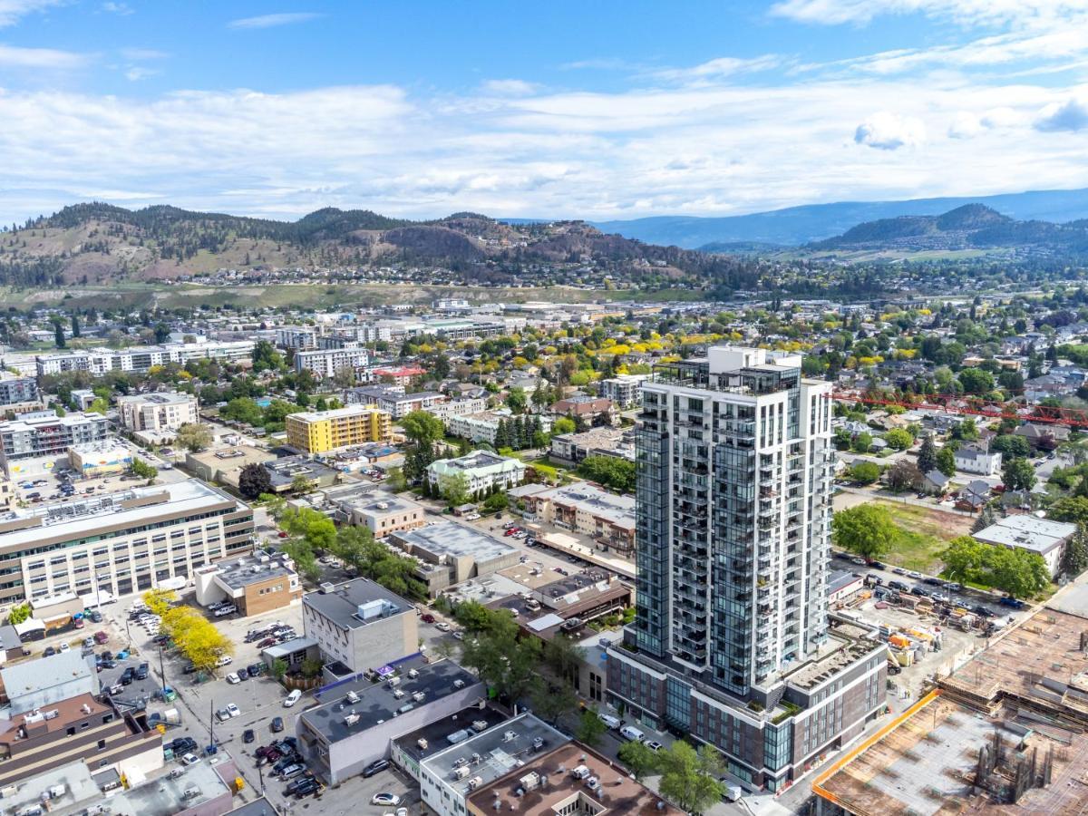 Brand New Luxury Downtown Near The Beach #13 Kelowna Dış mekan fotoğraf
